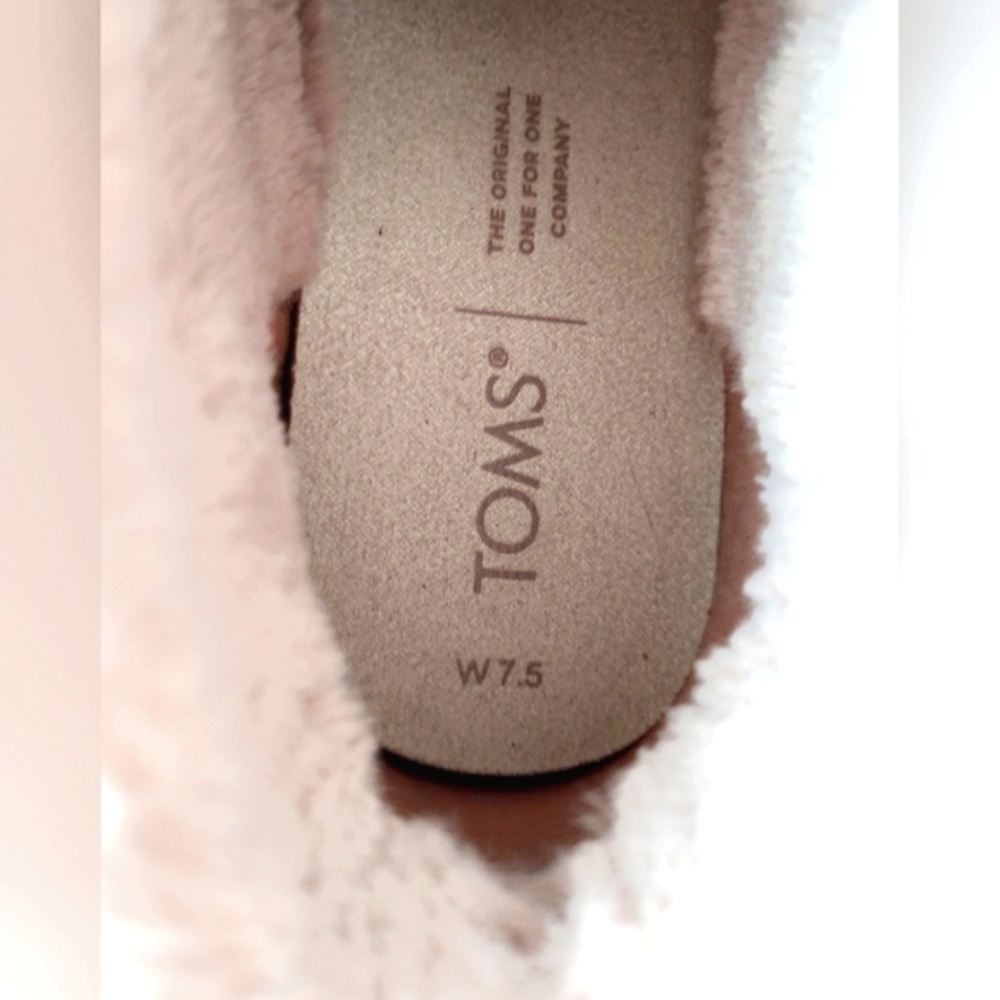 TOMS Paxton Slip-On Sneakers, Tan Suede with Pink Fur Lining, Women's 7.5, GUC - Picture 4 of 10
